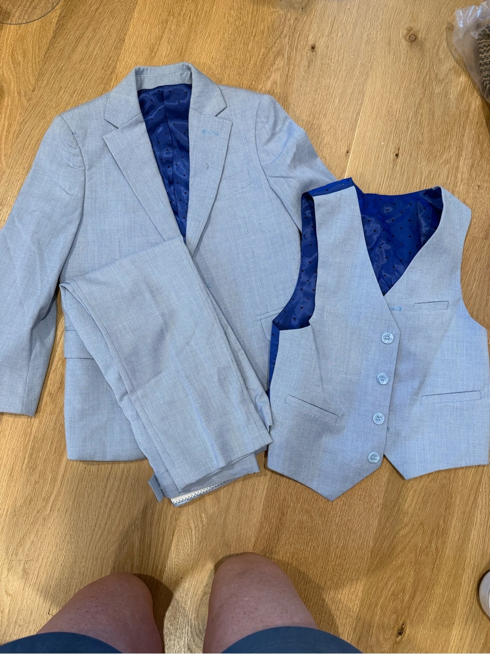 Isaac Mizrahi Light Gray and Navy Boys 3-Piece Suit Set